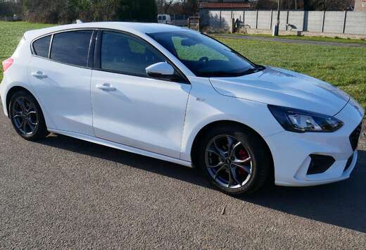 Ford Focus 1.5 EcoBoost ST-Line Business