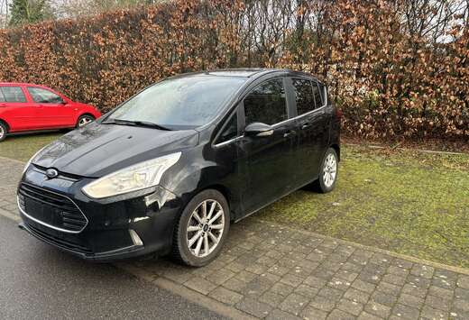 Ford B-Max 1.0 EcoBoost Titanium S