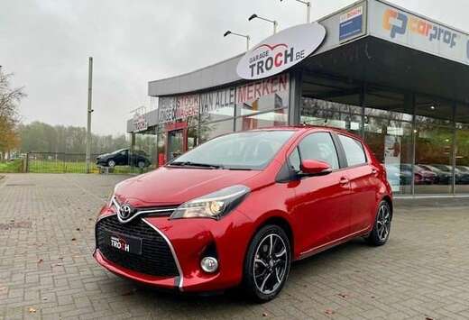 Toyota 1.33i VVT-i Lounge 6V 100PK Navi/Camera/1 Eige ...