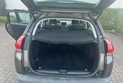 Peugeot 1.2 PureTech 82ch BVM5 Allure