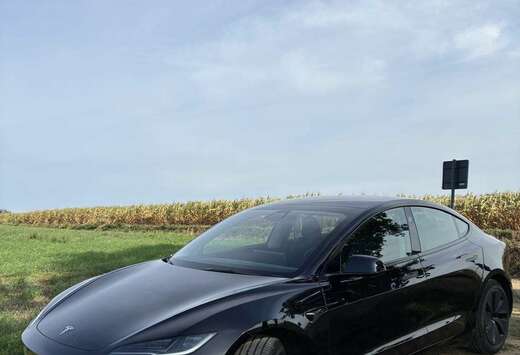 Tesla 64 kWh RWD Standart Range Premium