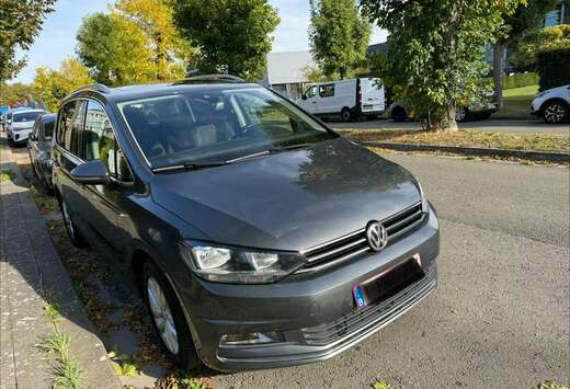 Volkswagen Touran 1.6 TDi SCR Highline DSG Highline