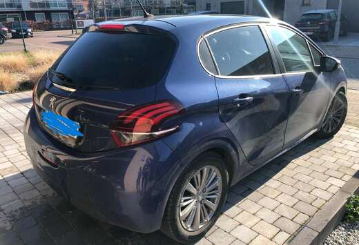 Peugeot 208 PureTech 110 Stop