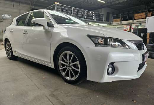 Lexus CT 200h