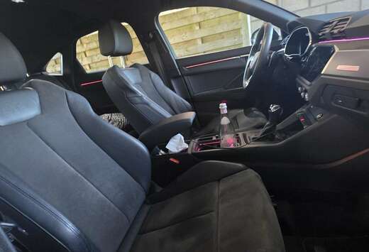 Audi 2.5 TFSI Sportback quattro S tronic