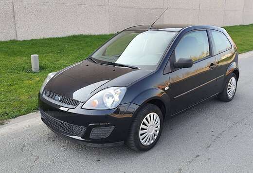 Ford Fiesta 1.3i Ambiente