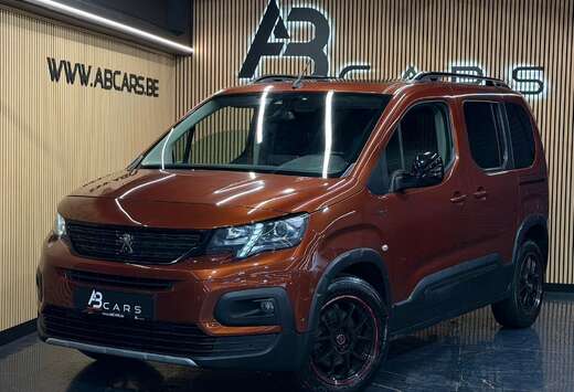 Peugeot 1.2 * GARANTIE 12 MOIS * 1ER PROPRIETAIRE *