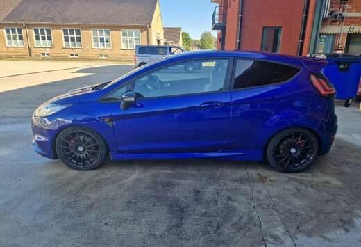 Ford Ford Fiësta ST 1.6 2015 171k km/nieuwe distribu ...