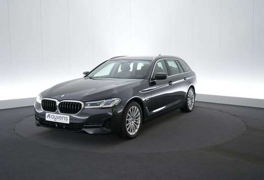 BMW 5 Touring 530e xDrive PHEV Luxury LEDER/CUIR Adap ...