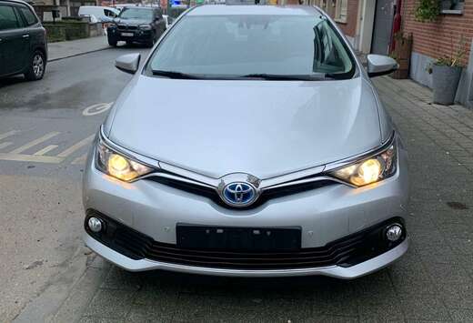 Toyota 1.8i HSD Lounge CVT *BELGE* 41000km