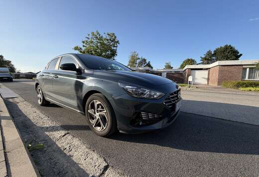 Hyundai Fastback 2023