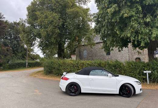 Audi TT Roadster 2.0 TFSI S line