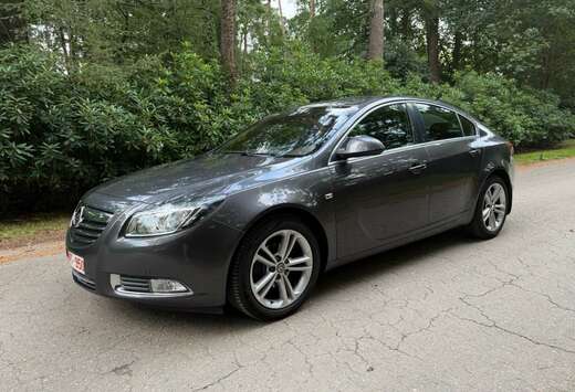 Opel Insignia 2.0 CDTi Cosmo DPF