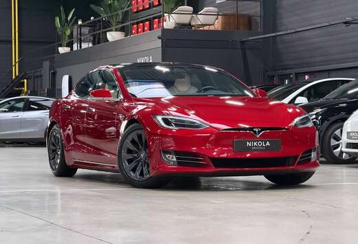 Tesla LONG RANGE RAVEN - RED & WHITE - AUTOPILOT ACTI ...