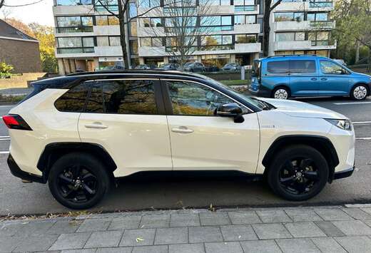 Toyota 2.5 4x2 Hybrid Comfort