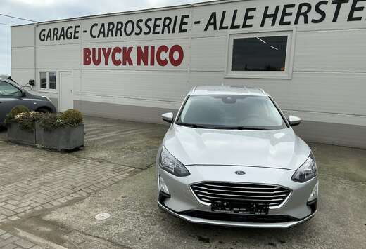 Ford Focus Active 1.0 EcoBoost Business