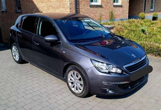 Peugeot 308 1.2 PureTech Style STT