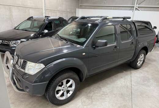Nissan 2.5 dCi 4x4 XE Alpha Top // Cuir // Toit Ouvra ...