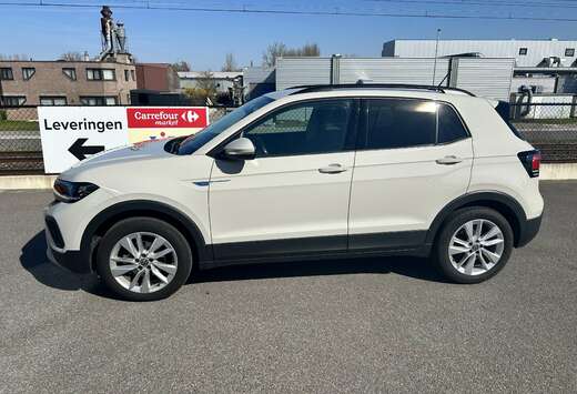 Volkswagen 1.0 TSI Life Business