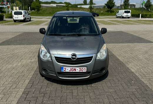 Opel Opel Agila 1.0 Essence  2011  Euro 5