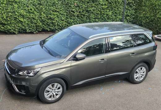 Peugeot 1.2 PureTech Allure - 7 Places -