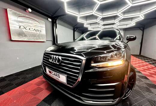 Audi Q2* 30 *TFSI * Sport *full black