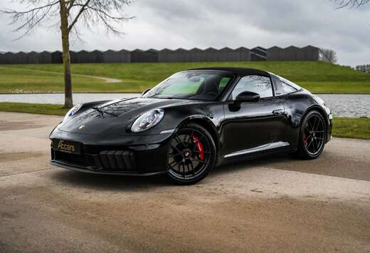 Porsche .2 - 911 TARGA 4 GTS / NEW MODEL / 1 OWNER /  ...