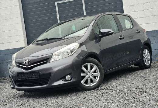 Toyota Clim * 5 portes *