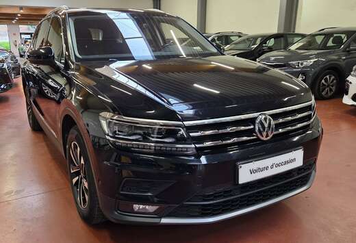 Volkswagen 1.5 TSi DSG + PANO + CAM + BXL 2035 + Gara ...