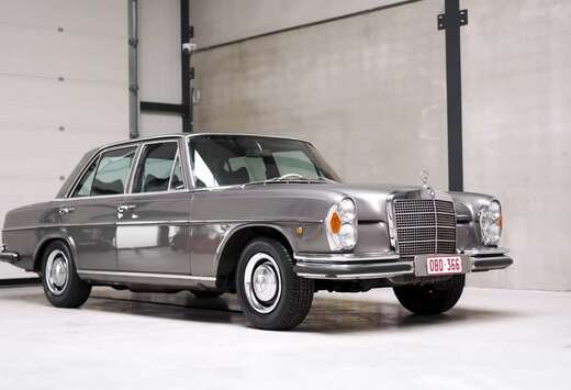Mercedes-Benz W108 250S