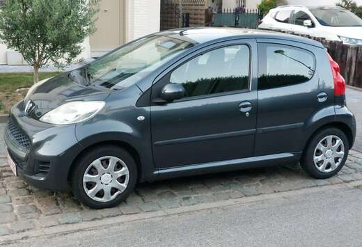 Peugeot 107 1.0i Trendy