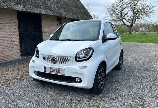 Smart Fortwo Coupé EQ 17.6 kWh EQ Comfort  (EU6.2)