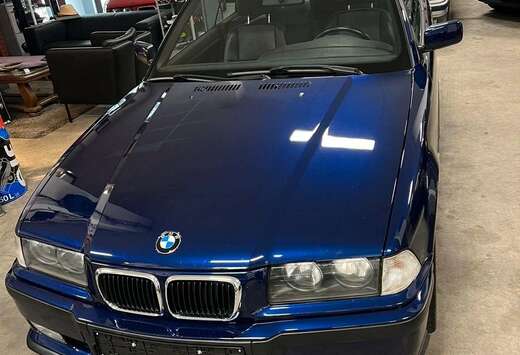 BMW 328i manuel, montreal blue, sport, 155kkms