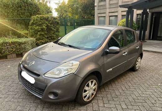 Renault Clio 1.2i Yahoo!