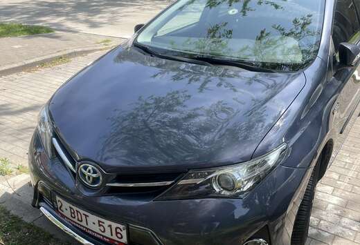 Toyota AUTOMATIC; Hybride met panoramadak