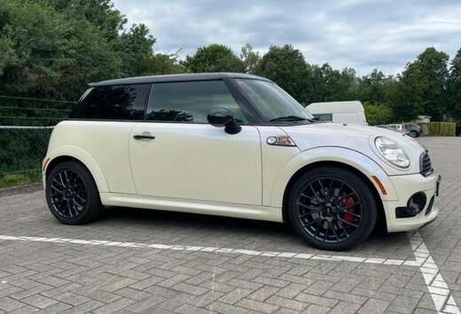 MINI Cooper S John Cooper Works