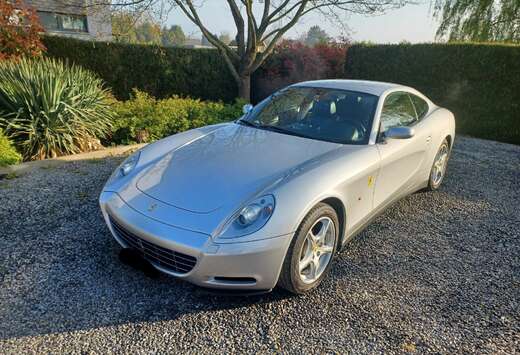 Ferrari Scaglietti 5.7i V12 48v F1A