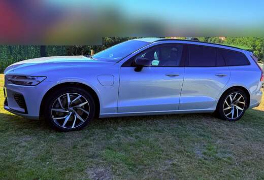 Volvo V60 2.0 T8 AWD PHEV R-Design Geartronic
