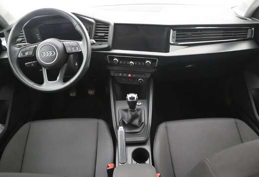 Audi Sportback 25 TFSI Attraction Business+ GPS PDC C ...