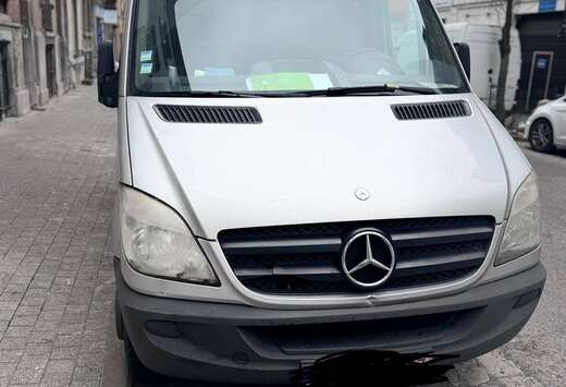 Mitsubishi 313 2.1 CDI A2