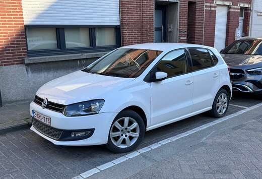 Volkswagen 1.6 CR TDI   Highline  CarPlay  Navi