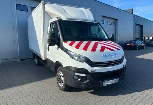 Iveco BOITE AUTO // TVA RECUPAREBALE // 1 ER MAIN
