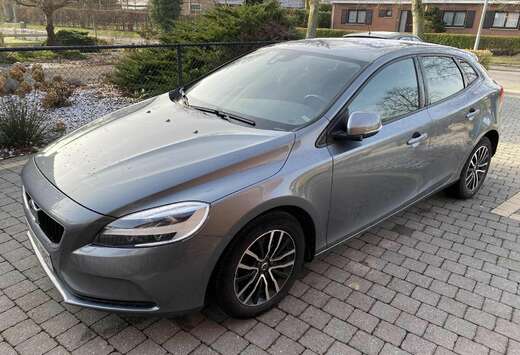 Volvo V40 T2 Momentum
