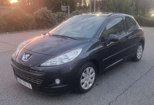 Peugeot 1.4i 16v Sporty 1 er PROPRIÉTAIRE...