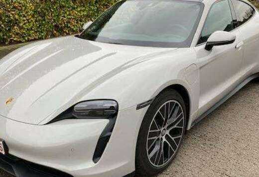Porsche Taycan 93.4 kWh Taycan
