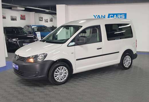 Volkswagen ESSENCE 5PLACES  ATTELAGE  ENTRETIEN COMPL ...