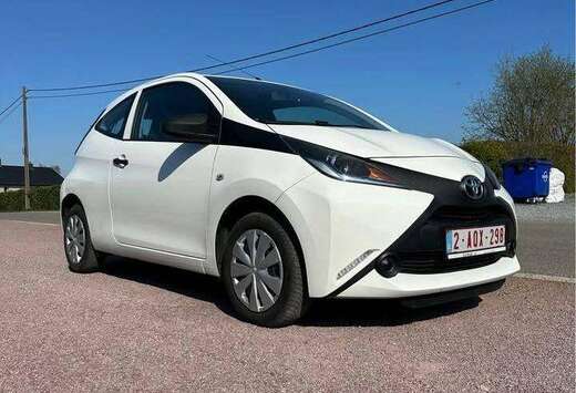 Toyota Aygo 1.0i VVT-i x