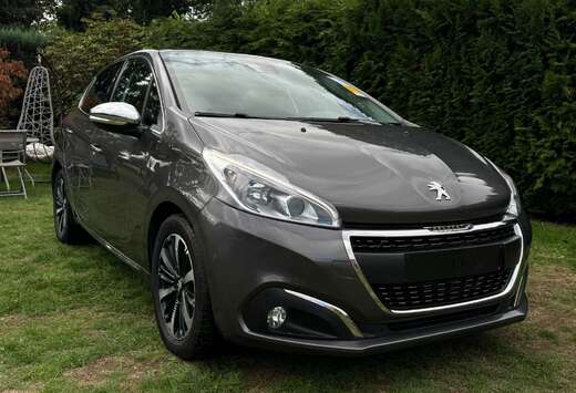 Peugeot Peugeot 208 1.2 TECH EDTION 2019 Automaat