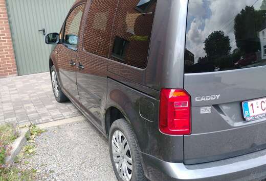 Volkswagen Caddy 1.4 TSI Dark
