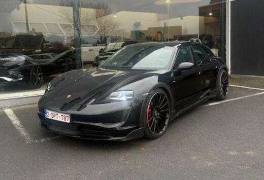 Porsche Taycan 4S Cross Turismo